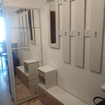 4 Piano Apartmán *